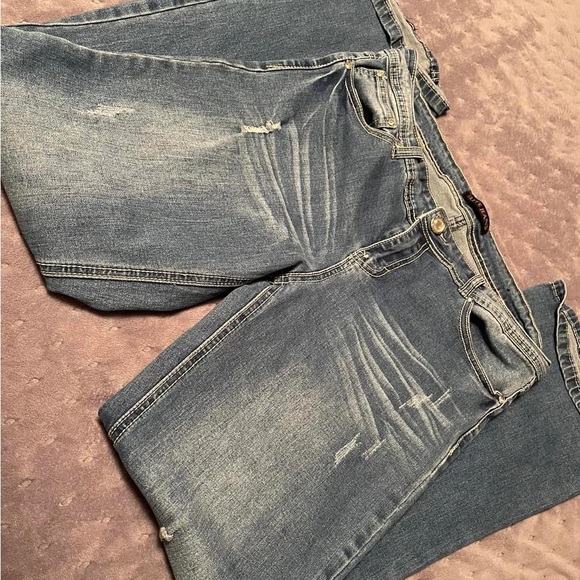 Size 11 boot cut jeans - Picture 1 of 4